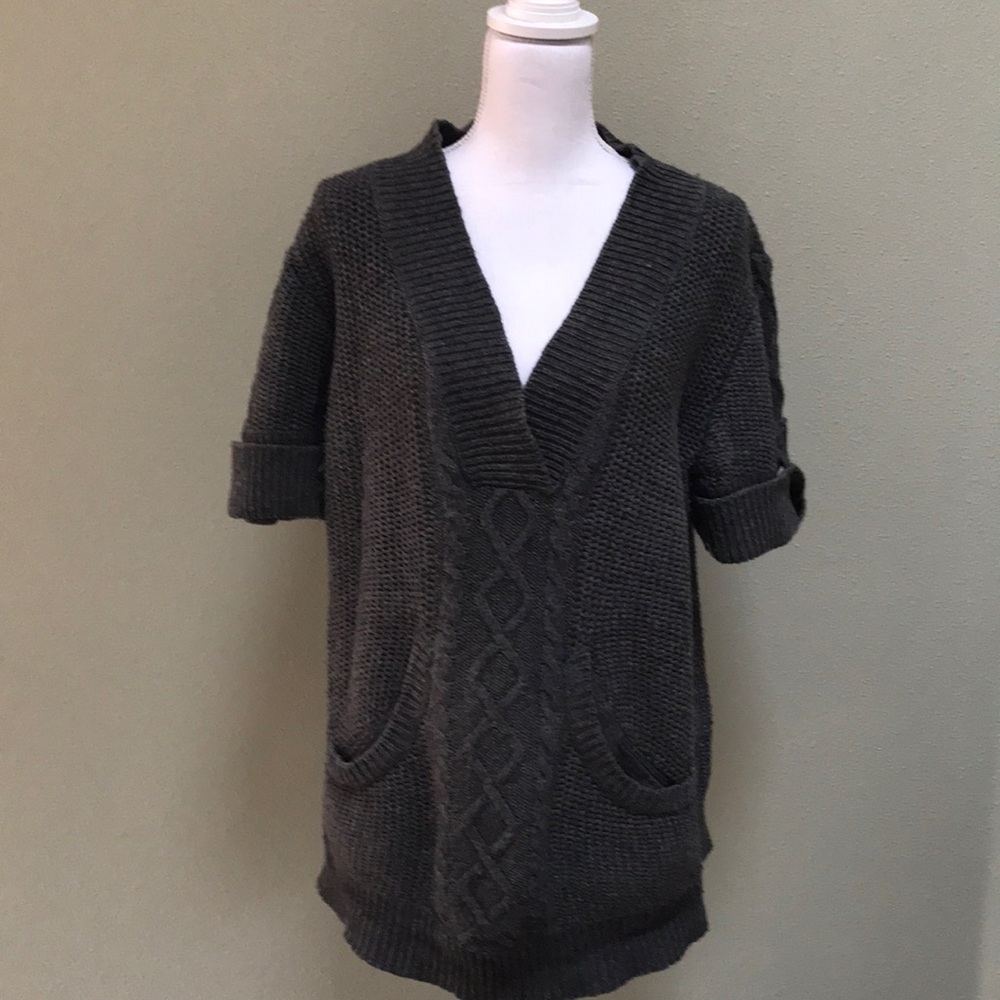 A pea in the pod maternity sweater